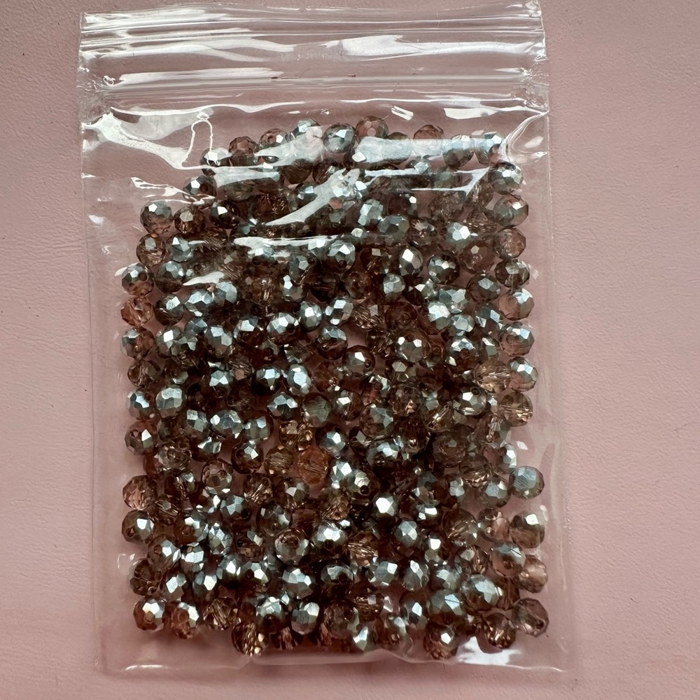 Assorted Faceted Bead Collection- 7 Colours - Picture 2 of 9